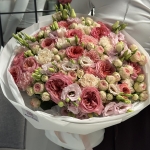 classic-bouquet-viento-de-amor:-love-with-a-spanish-rhythm