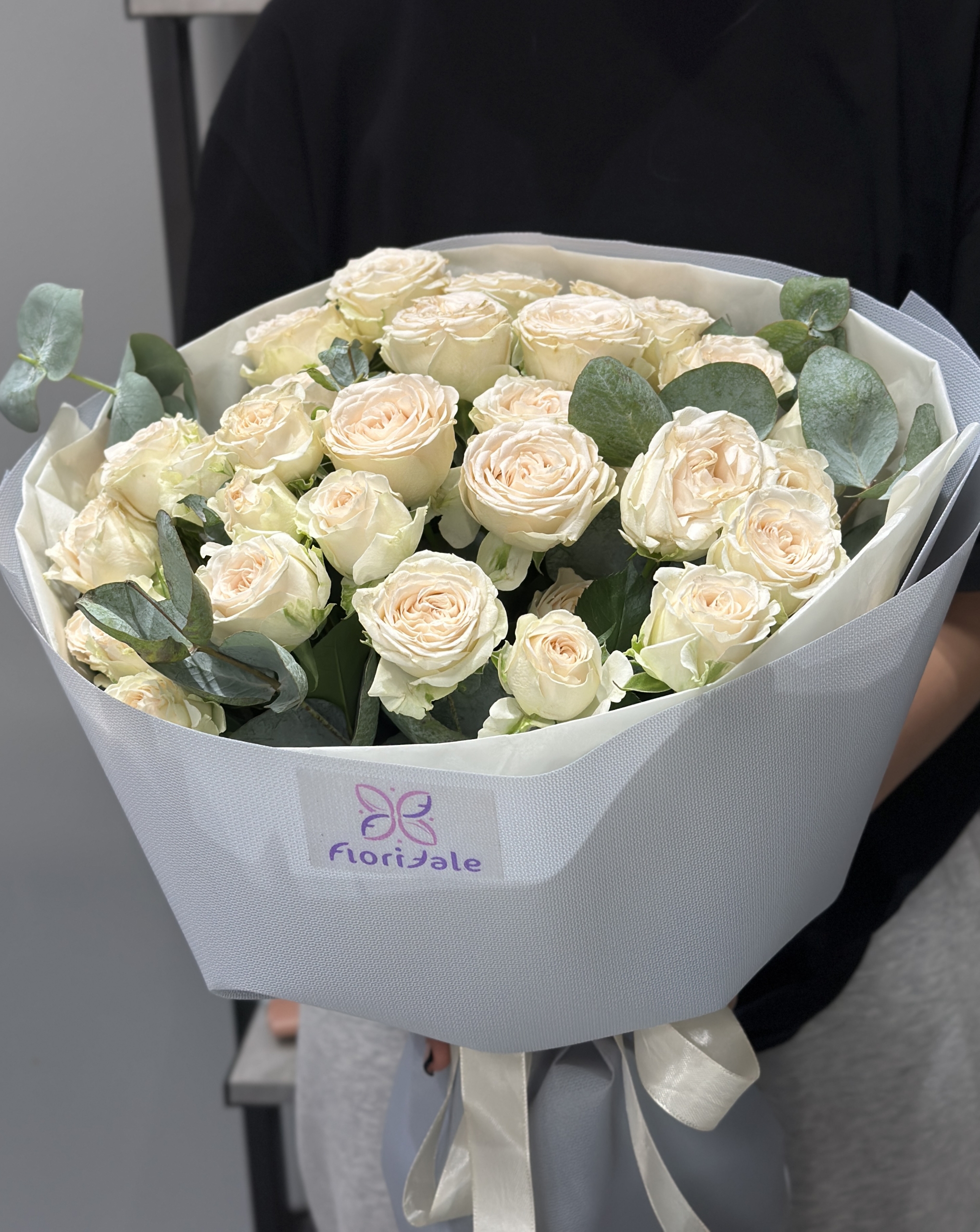 Mono_rozy_kust13-1-1 Mono_rozy_kust13-1-1