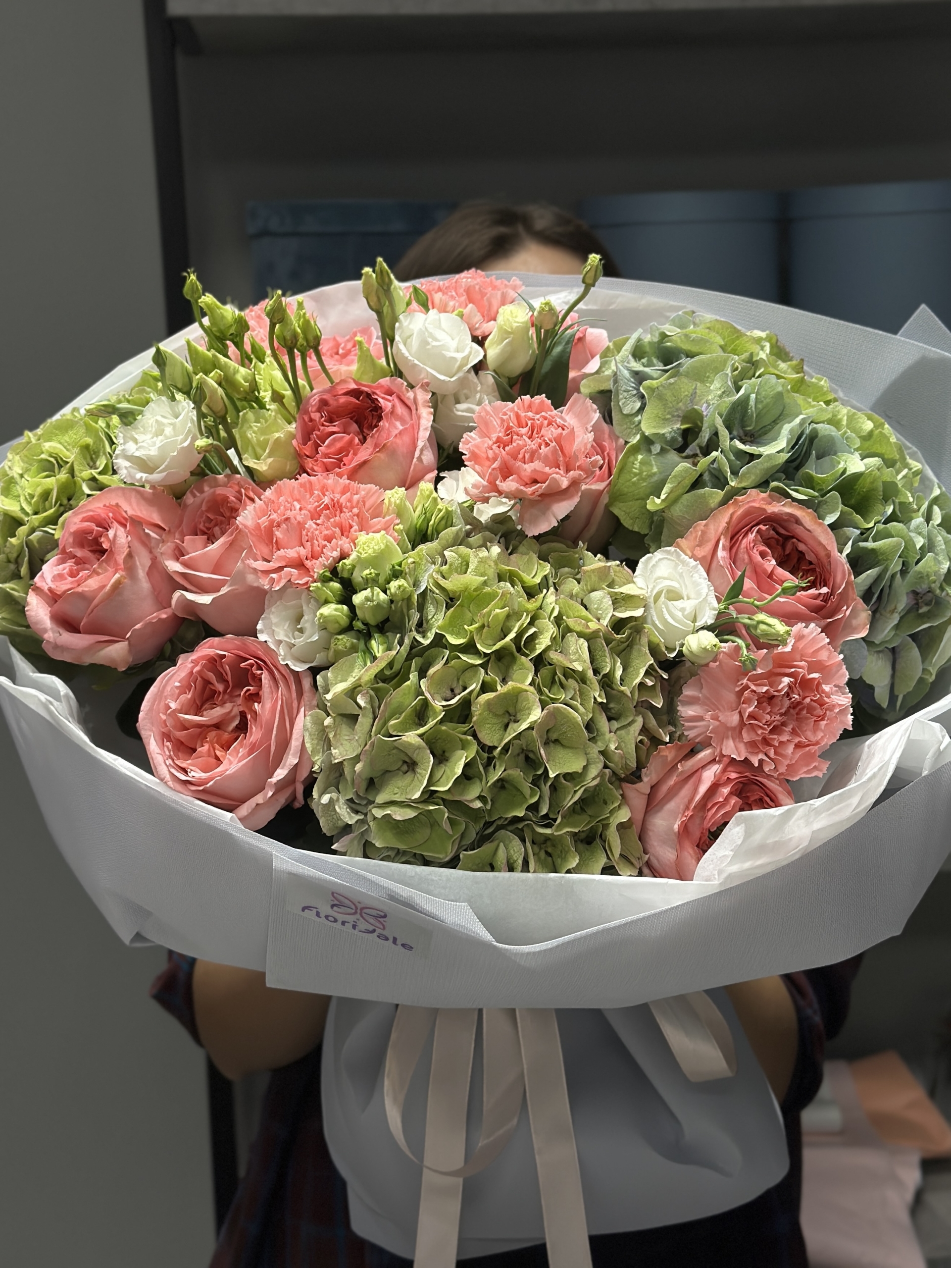 classic-bouquet-elenelle:-romance-in-every-detail
