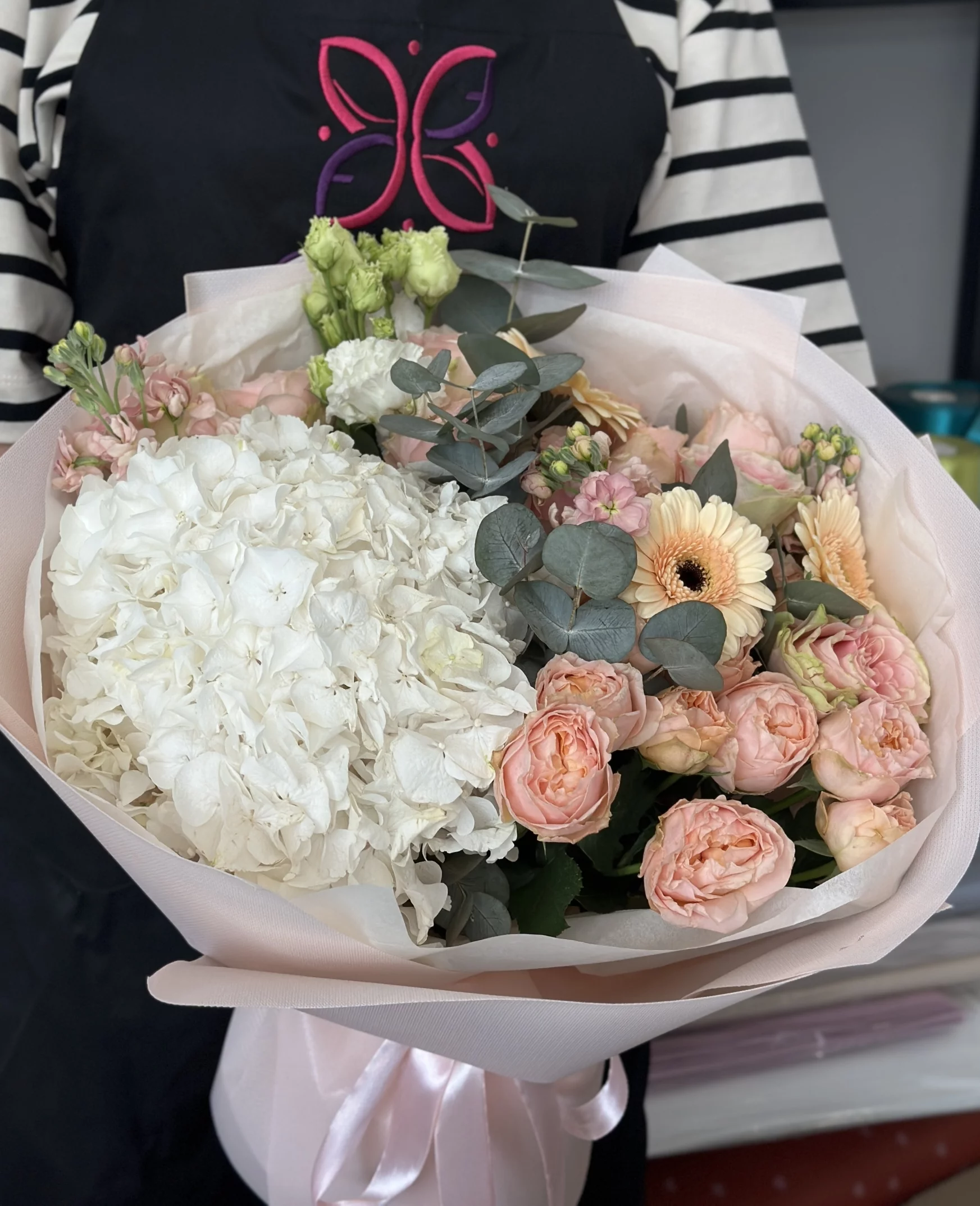 classic-bouquet-claude:-made-for-perfect-photos