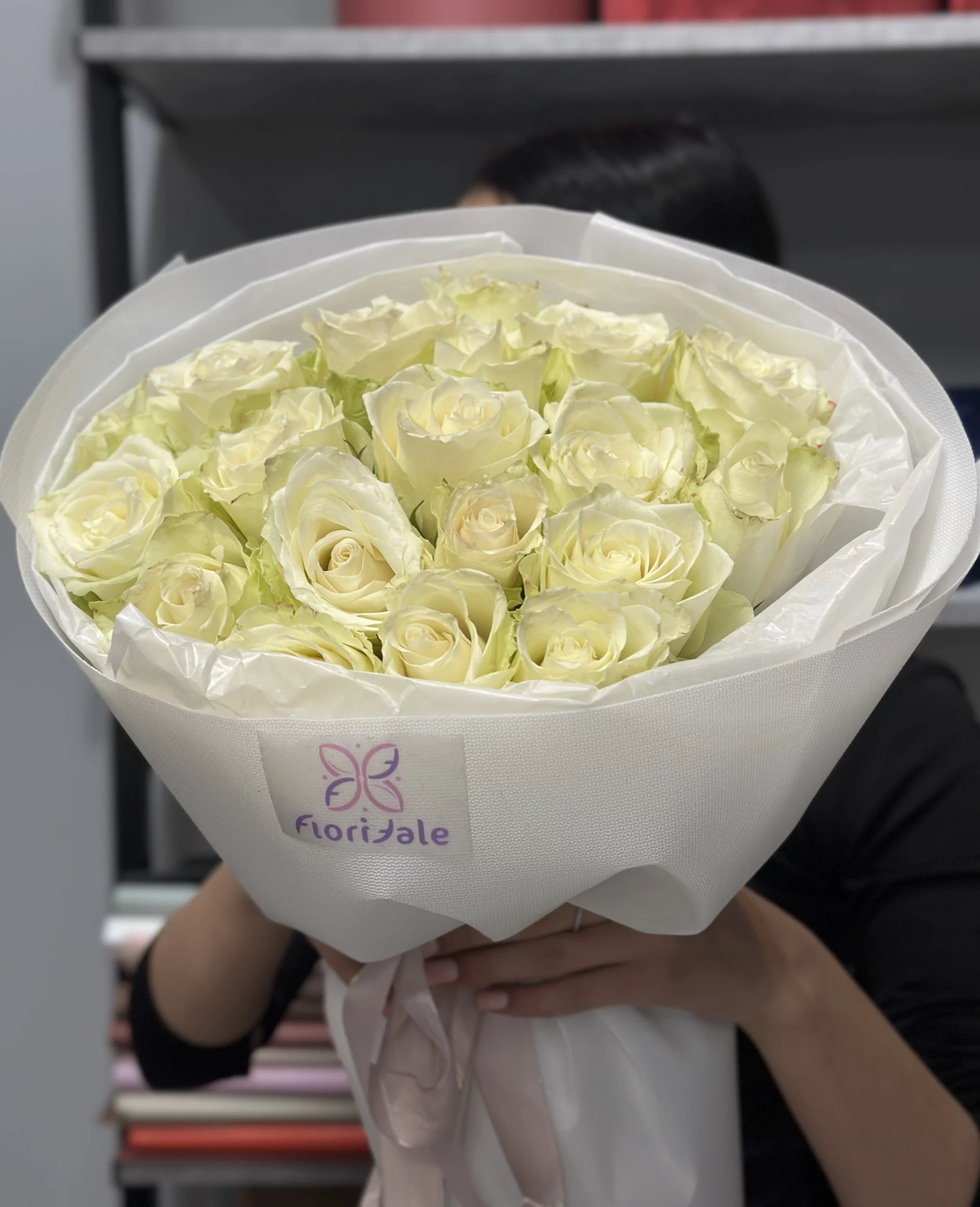 bouquet-of-roses-angel:-fine-line-between-beauty-and-light